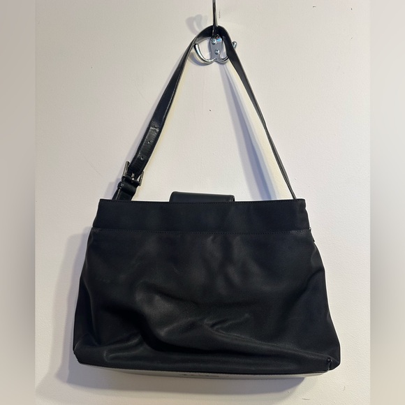 Coach Handbags - Vintage COACH black Nylon & Leather Shoulder Bag Purse Handbag G9K-7412